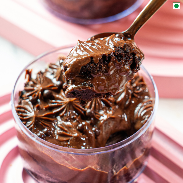 Classic Chocolate Cake Tub